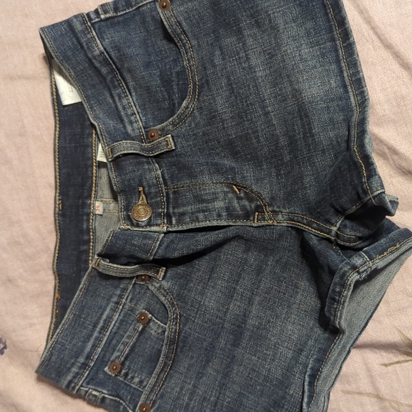 Other - Levi shorts size 25
